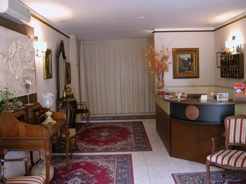 Hotel Canusium Canosa di Puglia Exteriör bild