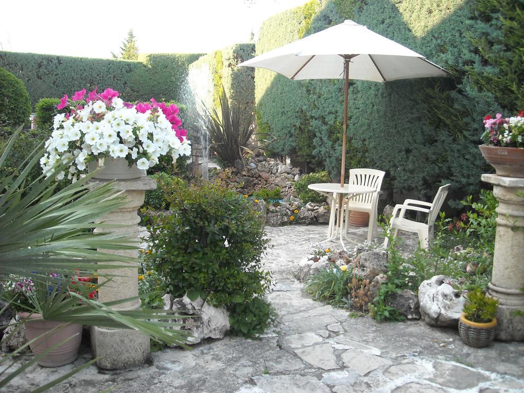 Hotel Canusium Canosa di Puglia Exteriör bild