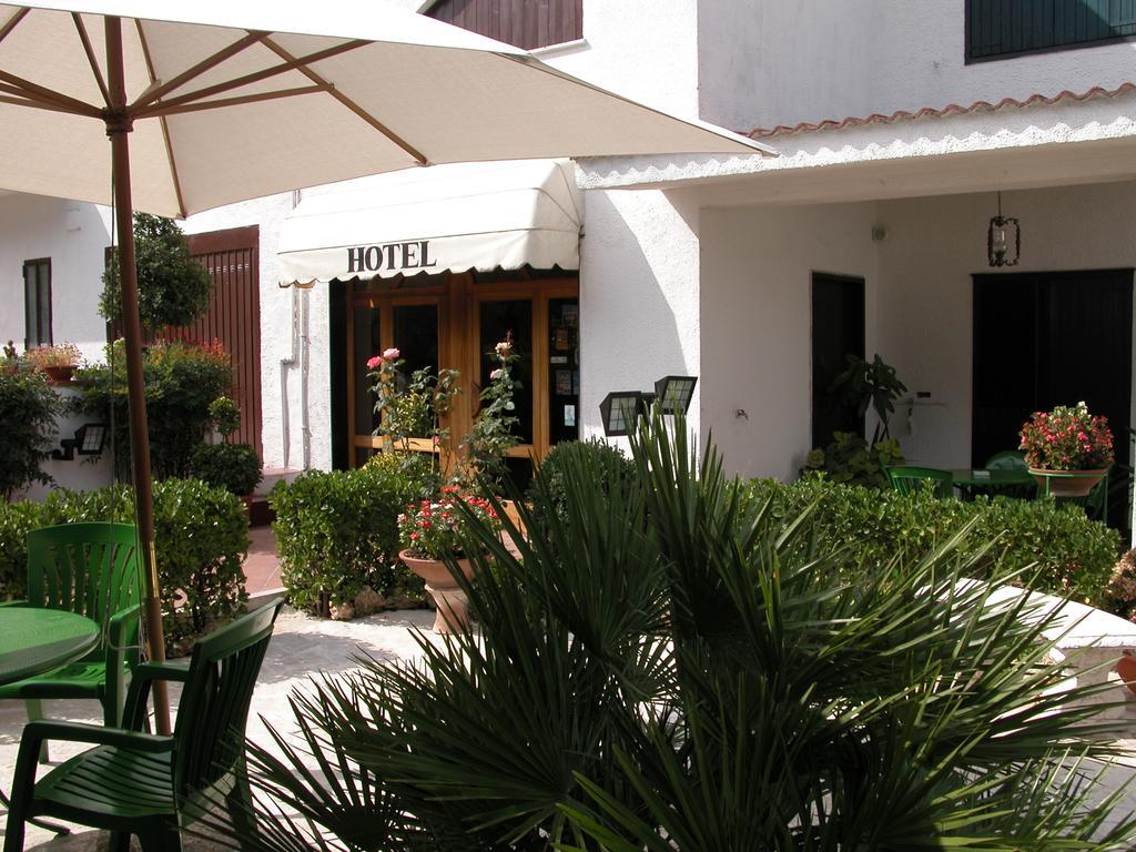 Hotel Canusium Canosa di Puglia Exteriör bild