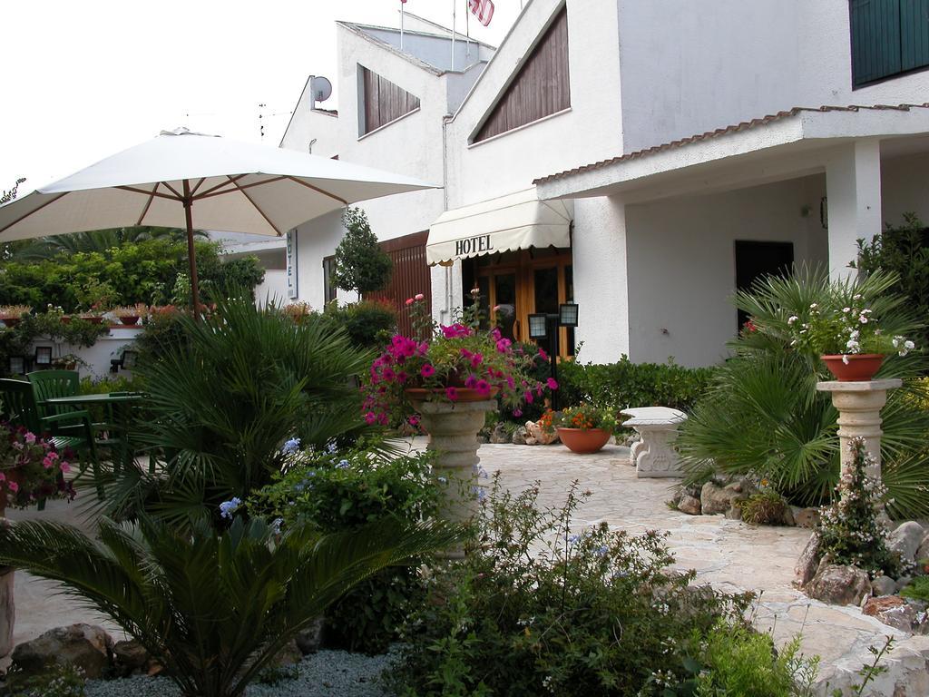 Hotel Canusium Canosa di Puglia Exteriör bild